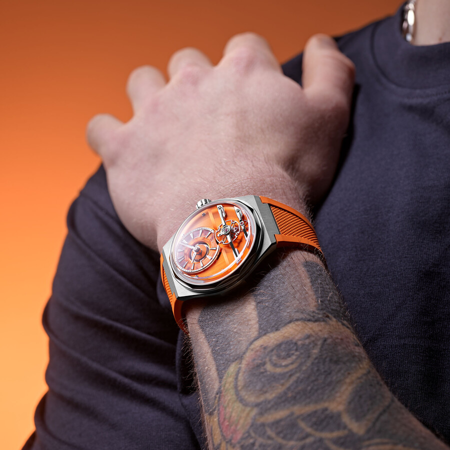 c12-loket christopher ward