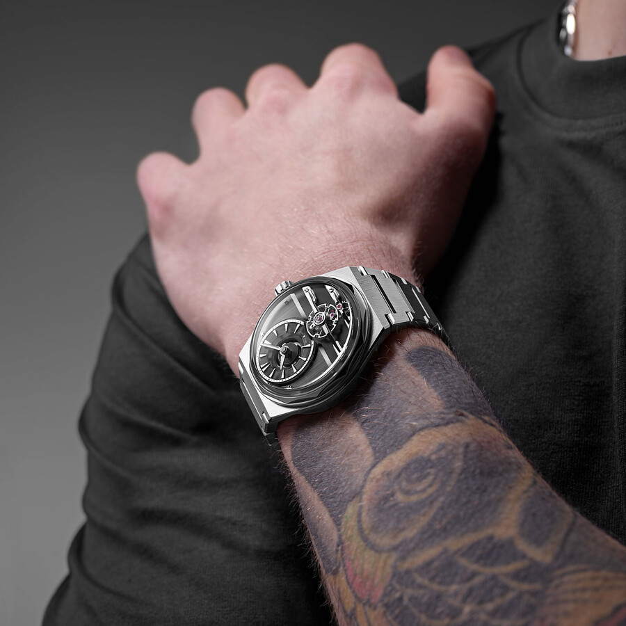 c12-loket christopher ward